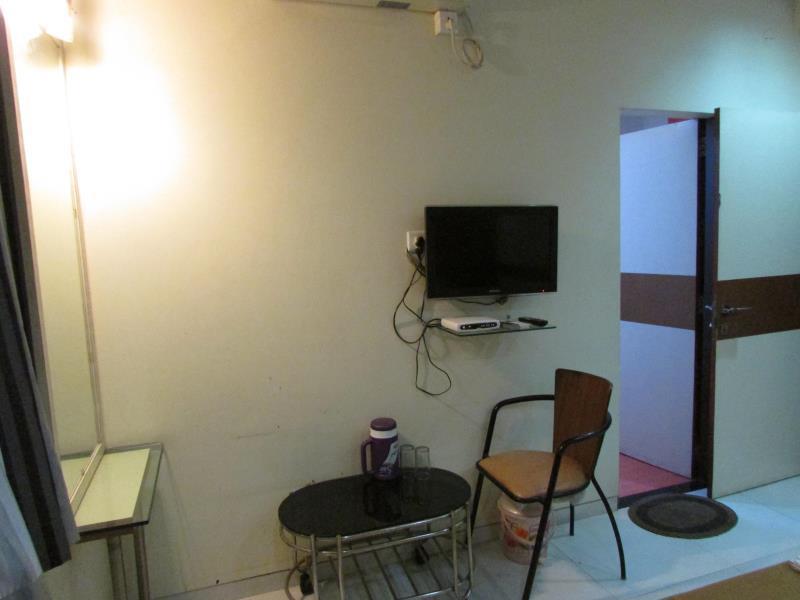 Fabhotel Skylark Inn Nashik Exteriör bild